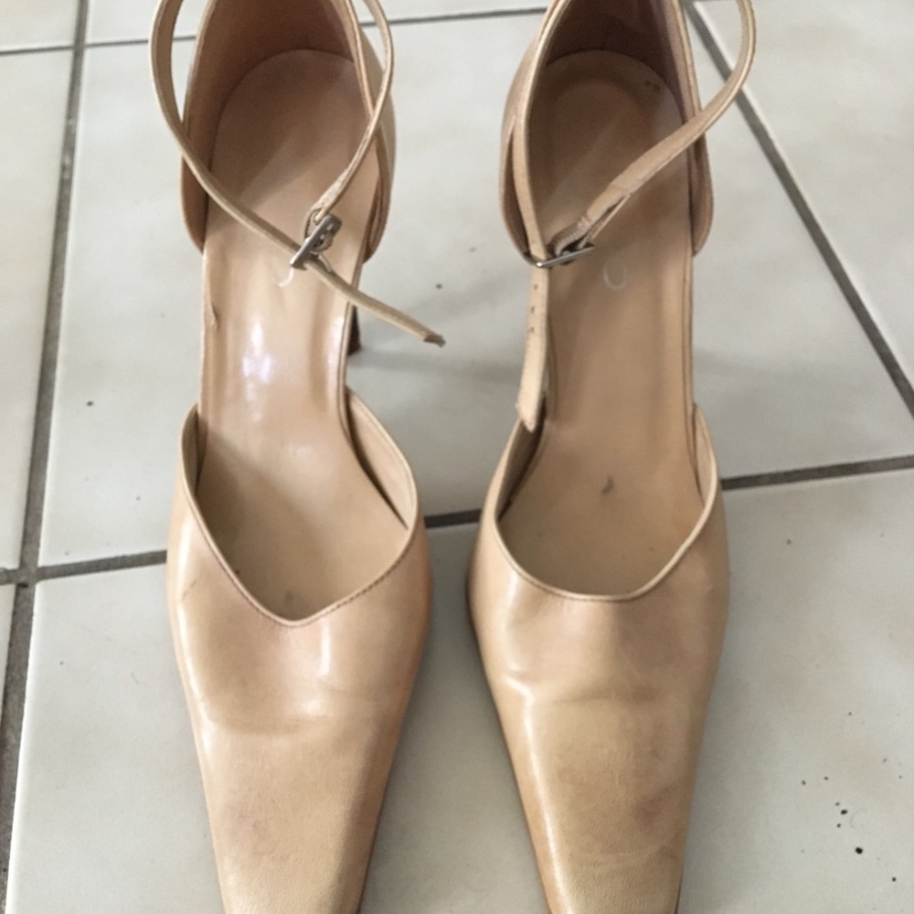Shoes - Picture 2 of 2
